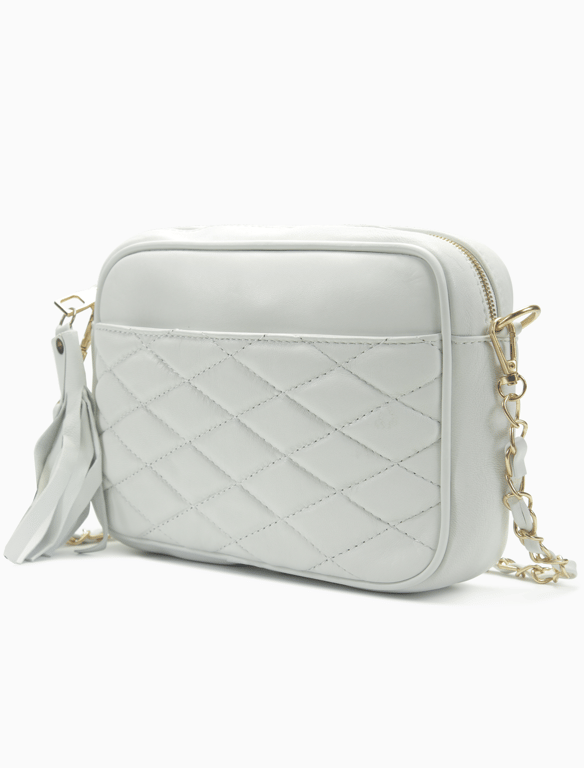 Pure White Quilted Leather Camera Bag – Chain Strap Crossbody with Tassel